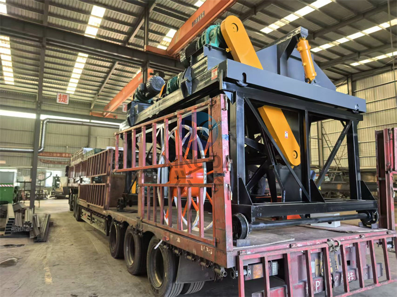 ����������һ̨�л����豸Һѹ��ʽ���׻�