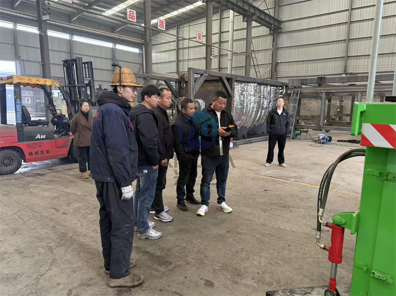 �����������ո����������һ̨�л����Ĵ�